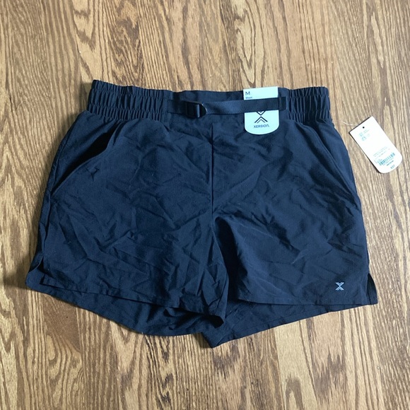 NWT Xersion High Rise Workout Shorts - Black - Picture 2 of 6
